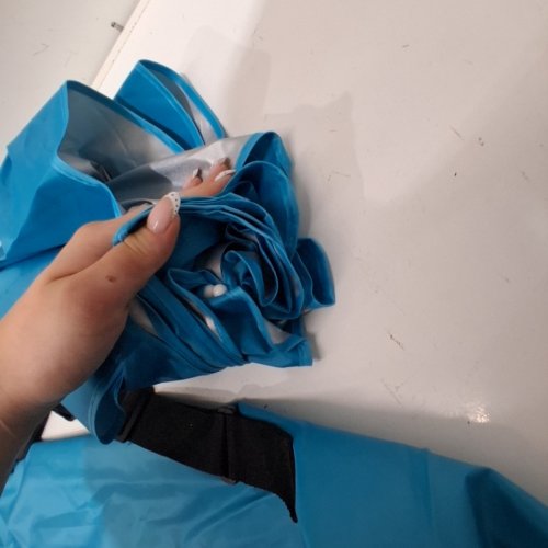AMMSUN TWICE FOLDED PORTABLE TRAVEL BEACH UMBRELLA WITH SAND ANCHOR - 6.5FT - BLUE/WHITE (MODEL:TS71015-WBG) image 3