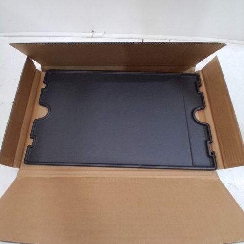 KEESHA 2-IN-1 CAST IRON BBQ GRIDDLE - 19" X 12" - BLACK (MODEL: 11239KB) image 2
