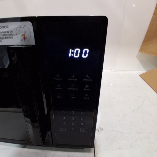 CHEFMAN COUNTERTOP MICROWAVE OVEN WITH 10 POWER LEVELS, 6 COOKING PRESETS, AND CHILD SAFETY LOCK - 0.9 CU.FT - 900W - BLACK (MODEL: RJ55-9-V2-CA) image 2