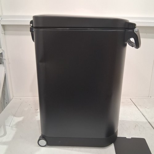 SIMPLE HUMAN PET FOOD STORAGE CONTAINER WITH MAGNETIC LID-MOUNTED SCOOP - 32LBS - LARGE - MATTE BLACK image 6