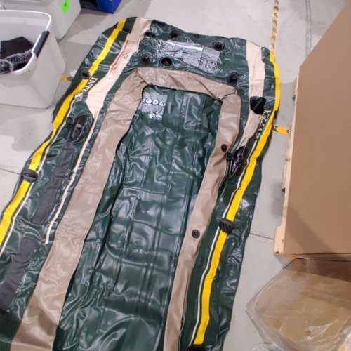 INTEX SEAHAWK 4-PERSON INFLATABLE FISHING & RECREATIONAL BOAT SET WITH ALUMINUM OARS, HIGH-OUTPUT AIR PUMP, I-BEAM FLOOR, MOTOR MOUNT, REPAIR PATCH KIT AND DURABLE PUNCTURE-RESISTANT PVC - GREEN (MODEL 68351EP) image 4