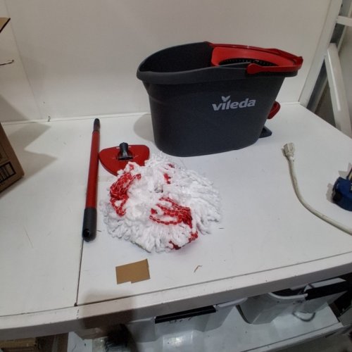 VILEDA EASYWRING POWER MOP FLOOR CLEANING SYSTEM image 2