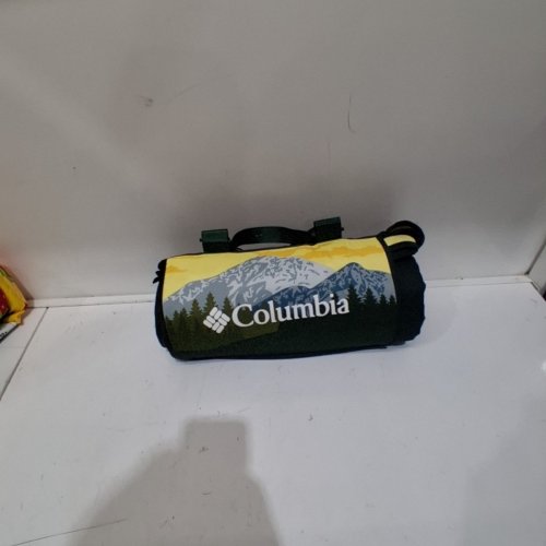 COLUMBIA OUTDOOR PACKABLE BLANKET - 72" X 72" - MULTICOLOUR - (MODEL-1796228) image 2
