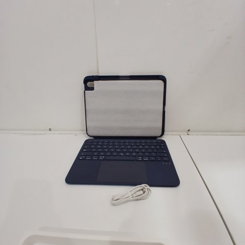 ESR DETACHABLE FLEX SERIES KEYBOARD CASE - IPAD A16 10TH/11TH GEN - DARK BLUE (MODEL: 6B031) image 2