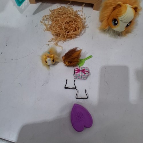 LITTLE LIVE PETS - MAMA SURPRISE SOFT, INTERACTIVE MAMA GUINEA PIG AND 3 BABIES (MODEL:26410) image 5