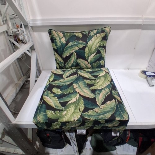 2PC ARDEN SELECTIONS PROFOAM ESSENTIALS OUTDOOR DEEP SEAT CUSHION SET - 24" X 24" X 5.7" - FLORAL (MODEL: TK08F08B-DKZ1) image 2