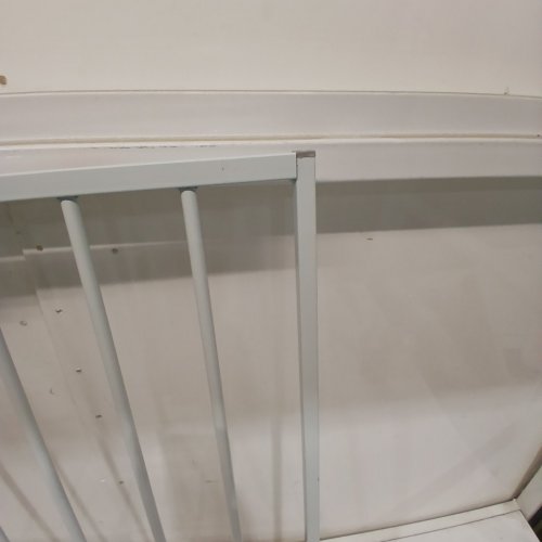 REGALO EASY STEP SAFETY GATE - 29"- 38.5" - WHITE (MODEL : 1160-DS) image 3