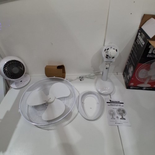 TOOLTECH 16" 3-SPEED INDOOR OSCILLATION DESK FAN ARTICLE (MODEL: 100076) image 3