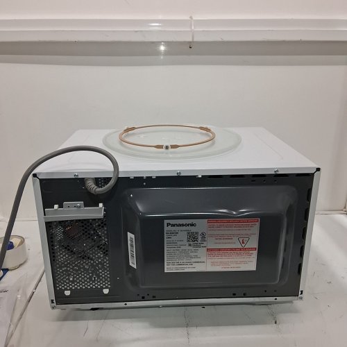 PANASONIC "THE GENIUS" MICROWAVE OVEN - 1.3 CUBIC FEET/1100 WATTS - WHITE - (NN-SG676W) image 6