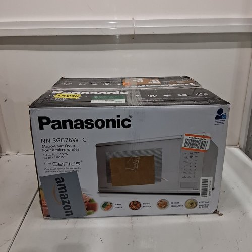 PANASONIC "THE GENIUS" MICROWAVE OVEN - 1.3 CUBIC FEET/1100 WATTS - WHITE - (NN-SG676W) image 7