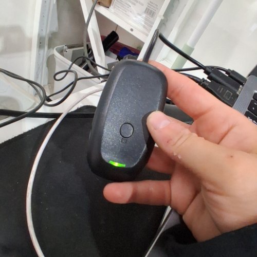 3RD PARTY WIRELESS CONTROLLER FOR XBOX 360 AND PC image 2