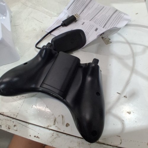 3RD PARTY WIRELESS CONTROLLER FOR XBOX 360 AND PC image 5