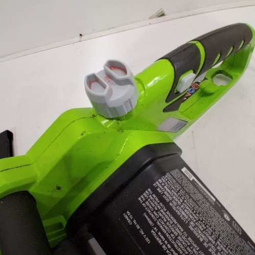 GREENWORKS CORDED ELECTRIC CHAINSAW - 10.5 AMP - 14" - BLACK/GREEN (MODEL: 20222) image 4