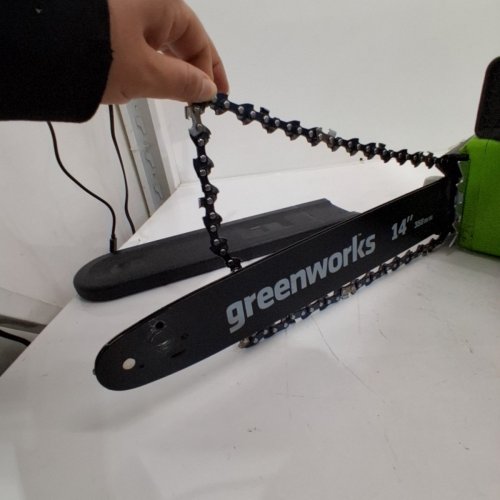 GREENWORKS CORDED ELECTRIC CHAINSAW - 10.5 AMP - 14" - BLACK/GREEN (MODEL: 20222) image 7