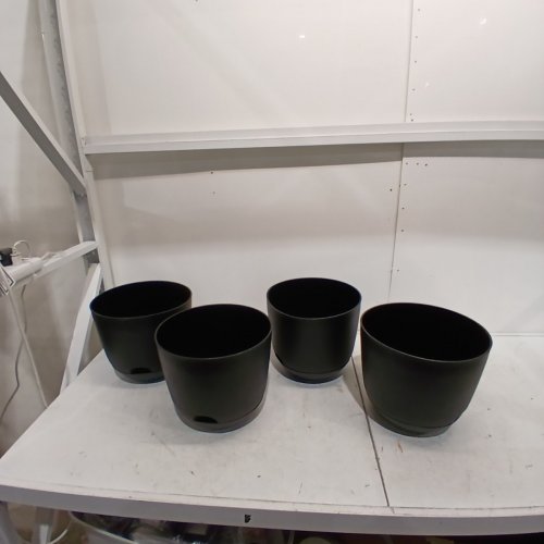 4PK ROOM ESSENTIALS INDOOR/OUTDOOR SELF WATERING PLASTIC PLANTER POT - 12" - BLACK image 2