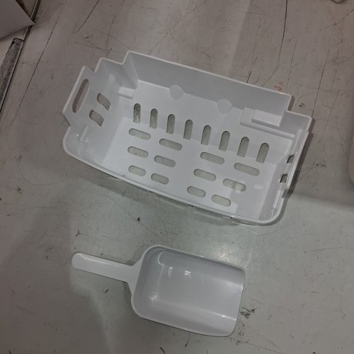 FRIGIDAIRE RETRO FREESTANDING BULLET SHAPED ICE MAKER - 26 LBS - WHITE (MODEL: EFIC513-WHITE) image 9
