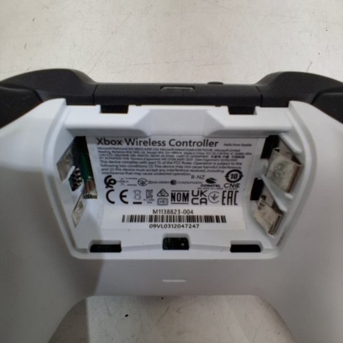 MICROSOFT XBOX WIRELESS CONTROLLER, PULSE RED - XBOX image 6