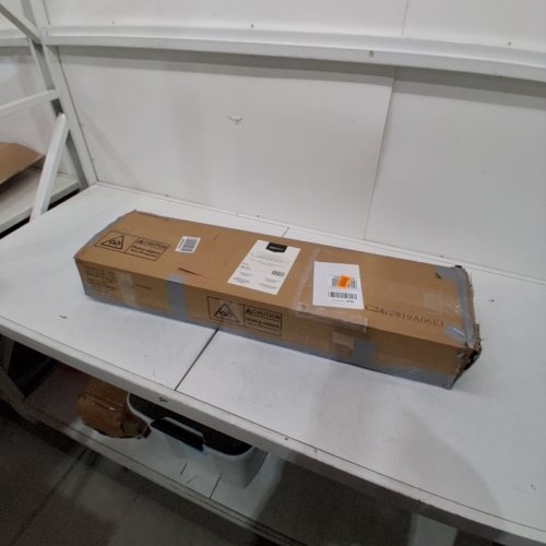 AMAZON BASICS 9-LEG SUPPORT METAL BED FRAME - QUEEN 7"- BLACK (MODEL: B07D4BD47F) image 4