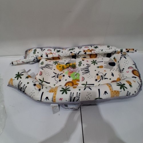 BABY LOUNGER AND ACTIVITY CENTER INFANT NEST - 0-12 MONTHS - MULTICOLOURED image 2
