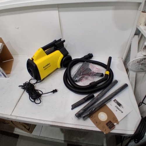 EUREKA MIGHTY MITE CORDED CANISTER BAG VACUUM CLEANER WITH ACCESSORIES - YELLOW - (MODEL: 3670G) image 3