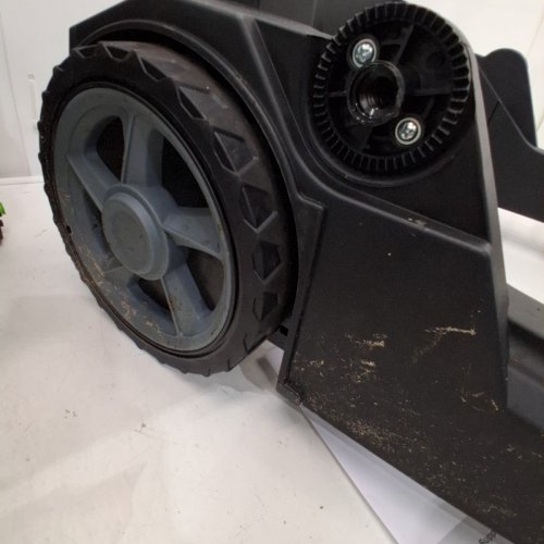WALK-BEHIND MANUAL HAND PUSH FLOOR SWEEPER - 25.6" SWEEPING WIDTH - GRAY/BLACK (MODEL: S13-001A) image 4
