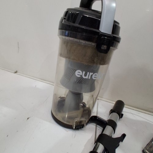 EUREKA DASH SPRINT UPRIGHT ANTI-TANGLE VACUUM WITH PET BOOST FUNCTION, EXTENDED REACH AND HEADLIGHT - BLACK/GREY - (MODEL: NEU612C) image 4