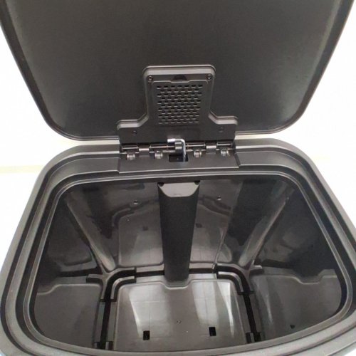 GARVEE STAINLESS STEEL SOFT-CLOSE PEDAL TRASH CAN - 60L - SILVER/BLACK (MODEL: PHK_34E9Y7HX) image 4