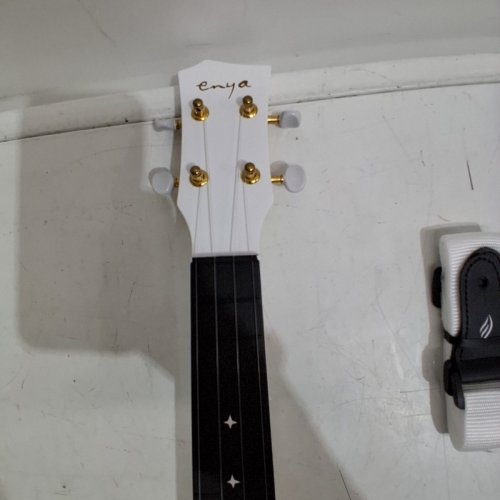 ENYA NOVA U 23" CONCERT UKULELE – CARBON FIBER TRAVEL UKULELE WITH BEGINNER KIT - INCLUDES CASE, STRAP & CAPO - WHITE (MODEL: ‎NOVA U-WH) image 4