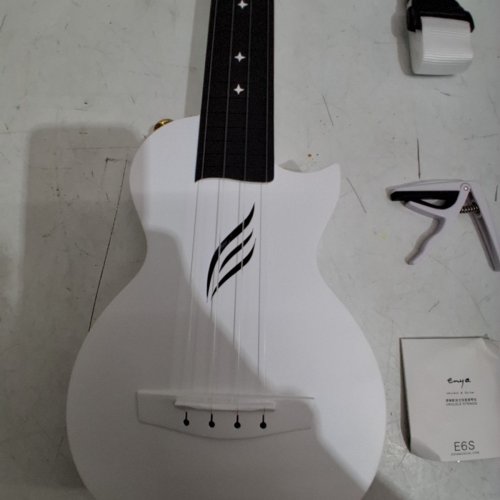 ENYA NOVA U 23" CONCERT UKULELE – CARBON FIBER TRAVEL UKULELE WITH BEGINNER KIT - INCLUDES CASE, STRAP & CAPO - WHITE (MODEL: ‎NOVA U-WH) image 5