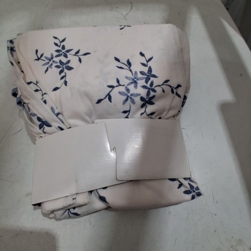 THRESHOLD FLORAL SHOWER CURTAIN - 72" X 72" - WHITE/BLUE (MODEL: 064186175) image 2