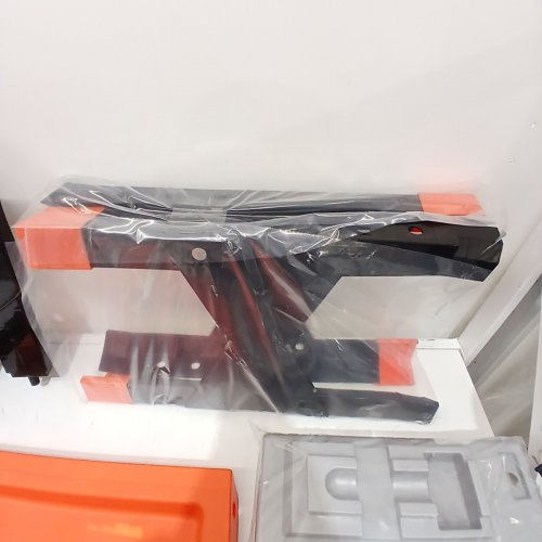 BLACK & DECKER JUNIOR READY TO BUILD WORKBENCH - BLACK AND ORANGE image 3