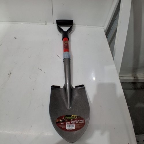 PRO-YARD ROUND MOUTH SHOVEL - 21" D-HANDLE - RED AND BLACK (ITEM: 130512) image 2