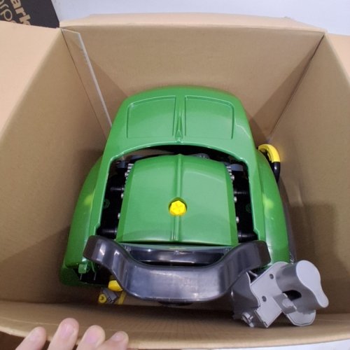 JOHN DEERE SERVICE TRACTOR ENGINE, REPAIR TOY FOR KIDS (3917/3922) image 2