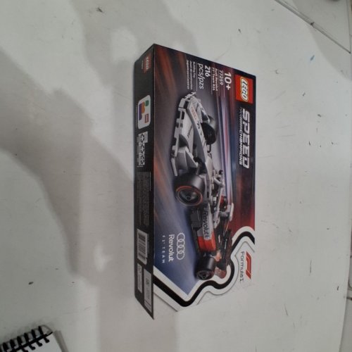 216PC LEGO - SPEED CHAMPIONS - AUDI REVOLUT F1 TEAM R26 (77259) image 2