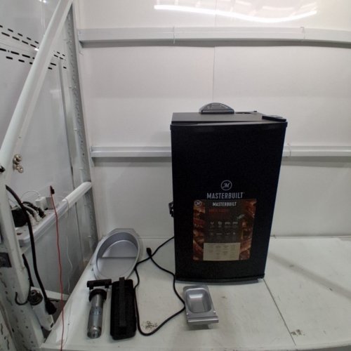 MASTERBUILT DIGITAL ELECTRIC FOOD SMOKER - 30" - BLACK (MODEL: MES130B/MB20071117) image 3