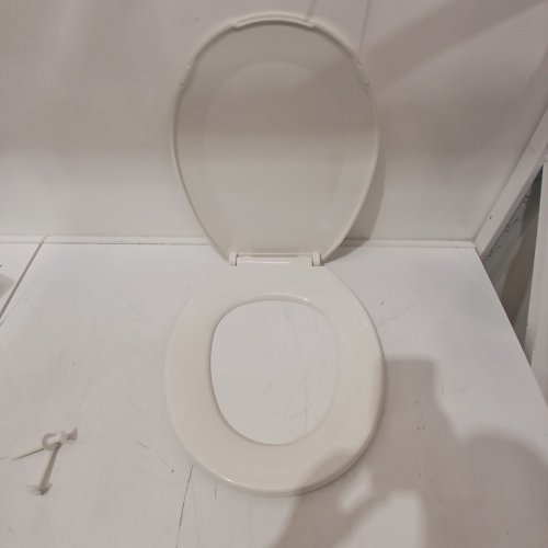 CACHET ROUND READYLATCH TOILET SEAT - 17" - WHITE image 2