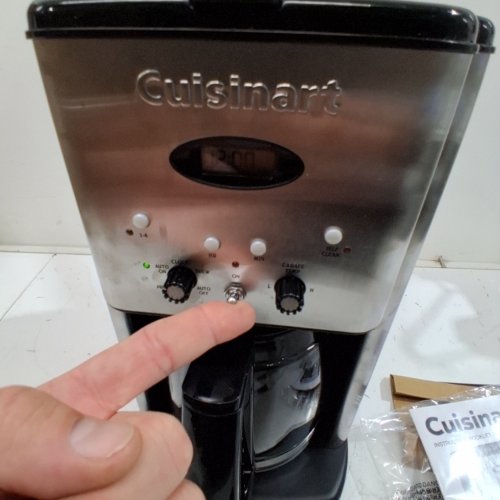 CUISINART BREW CENTRAL 12-CUP PROGRAMMABLE COFFEE MAKER - BLACK/STAINLESS STEEL (MODEL: DCC-1200C) image 2