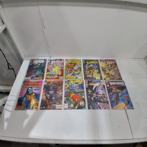10 ASSTD DC COMIC BOOKS - VARIOUS AUTHORS image 2