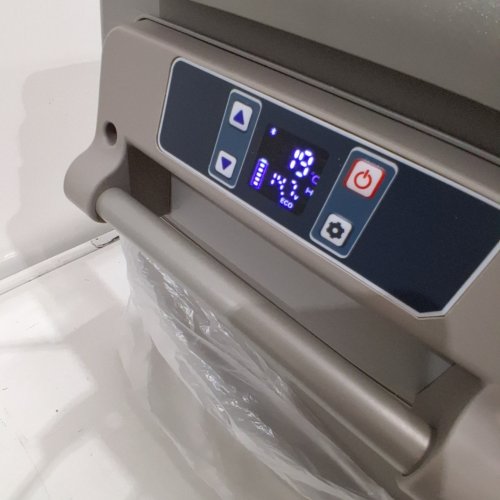 EUHOMY CAR ELECTRIC REFRIGERATOR COOLER WITH APP CONTROL - 32QT - 12V - GREY (MODEL: CF001-35GR-CAEH)) image 2
