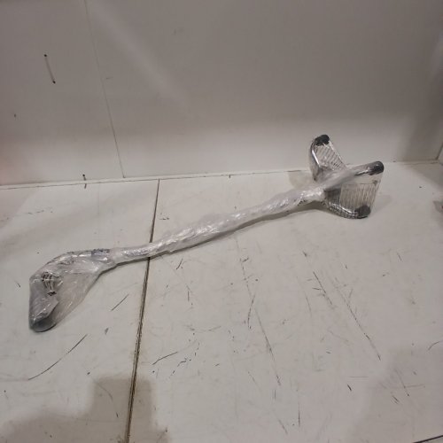 MEDLINE ALUMINUM EXTENDABLE QUAD CANE WITH SMALL BASE AND OFFSET HANDLE - 300LB MAX - 30"-39" - CHROME (MODEL: MDS86222CHR) image 3