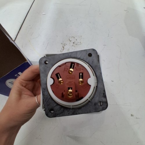 MENNEKES POWER CONNECTOR PANEL MOUNT RECEPTACLE - 32A - RED, WHITE (MODEL: 3716) image 3