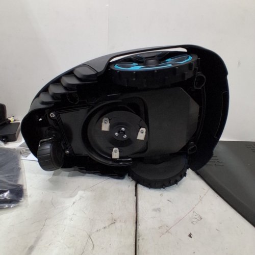 GARDENA SILENO CITY - FULLY AUTOMATIC ROBOTIC LAWNMOWER WITH BLUETOOTH - BOUNDARY WIRE INCLUDED FOR LAWNS UP TO 5400 SQ FT - GREY (MODEL: 15002-20) image 6