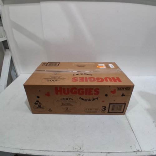 210 HUGGIES SNUG AND DRY - SIZE 3 image 2