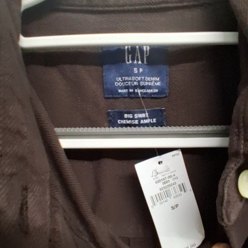 WOMEN'S GAP ULTRASOFT DENIM BUTTON-DOWN BIG SHIRT - SMALL PETITE - BROWN (STYLE: #835187) image 3