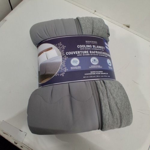 BERKSHIRE COOLING QUILTED COMFORTER BLANKET - QUEEN - GREY (MODEL: 1986200) image 2