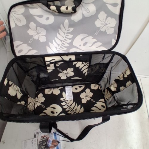 CLEVERMADE ALOHA COLLAPSIBLE BEACH TOTE - 11.25" X 21.25" X 13.5" - 42L - BLACK/CREAM (MODEL: 1872241/ 2049033) image 3