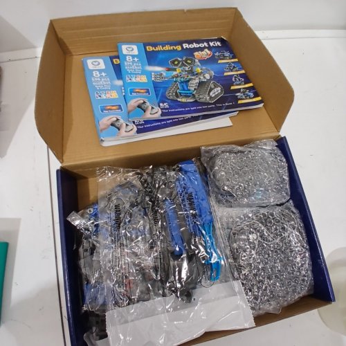 590PC SILLBIRD STEM EDUCATIONAL ROBOT BUILDING KIT WITH REMOTE CONTROL, 2.4GHZ RC VEHICLE - FOR AGES 8-14 (MODEL: ROBOT A) image 3