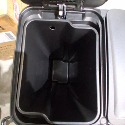 SONGMICS DUAL STEP LID TRASH CAN WITH PLASTIC INNER BUCKETS AND HINGED LIDS - 2 X 30 L BINS - SILVER (MODEL: LTB741EZ01) image 5