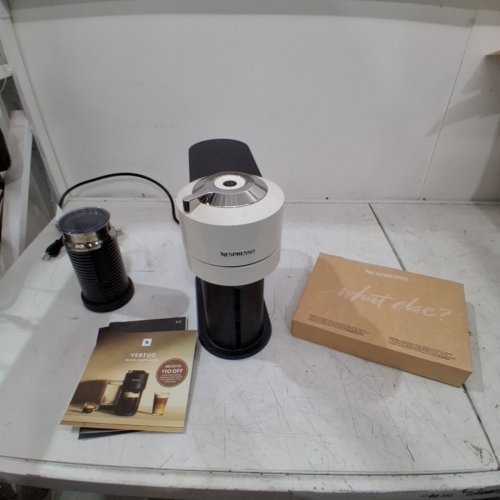 NESPRESSO BY DELONGHI VERTUO NEXT PREMIUM ESPRESSO MACHINE & AEROCCINO 3 FROTHER - WHITE/BLACK (MODEL: ENV120WAE) image 4