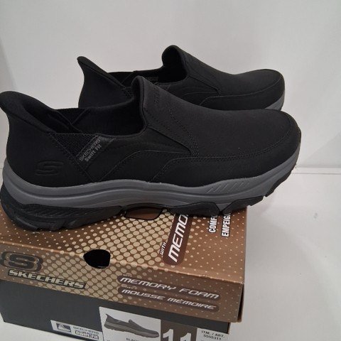 MEN'S SKECHERS HANDS FREE SWIFT FIT MEMORY FOAM SLIP ON SHOES - 11 - BLACK (STYLE: 5555311/255168CS) image 2